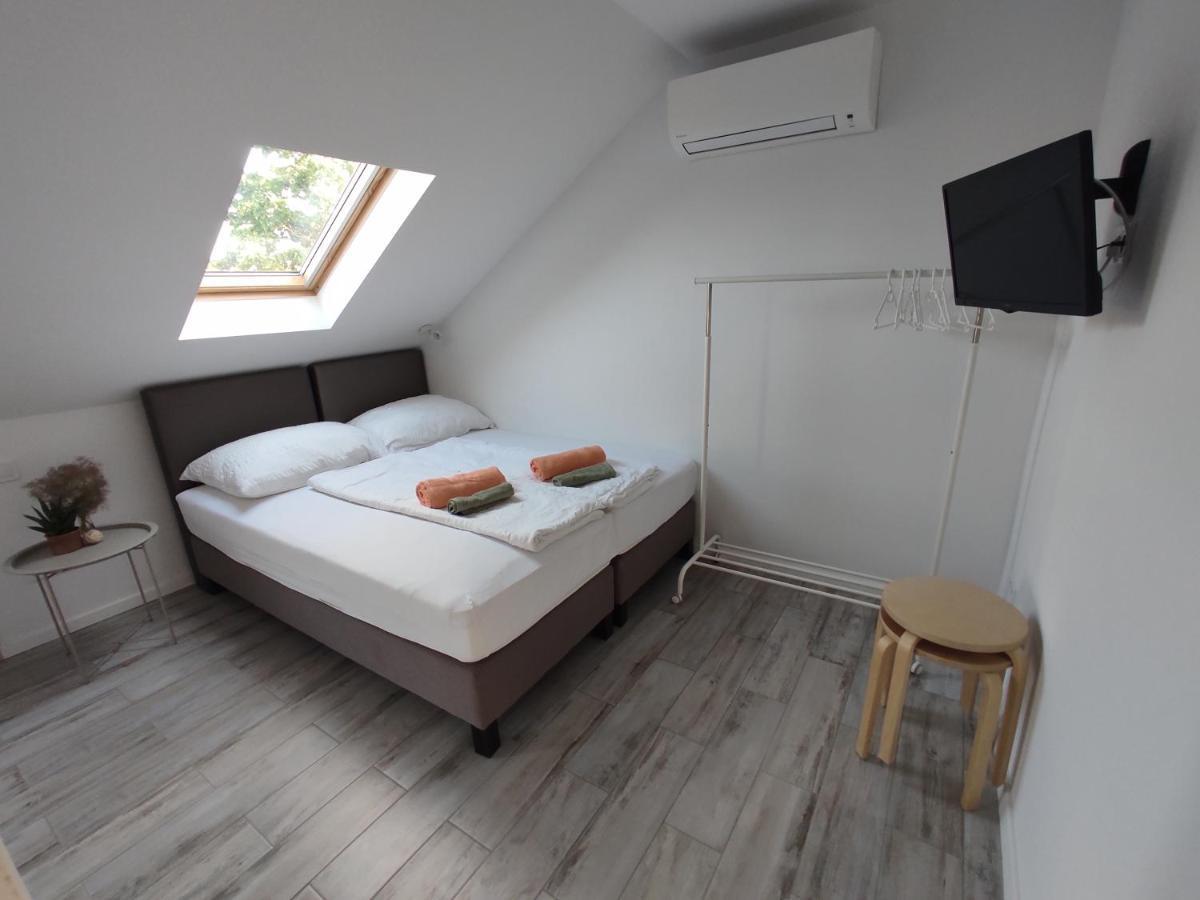 Fuevesi Vendeghaz Hotel Balatonfured Luaran gambar