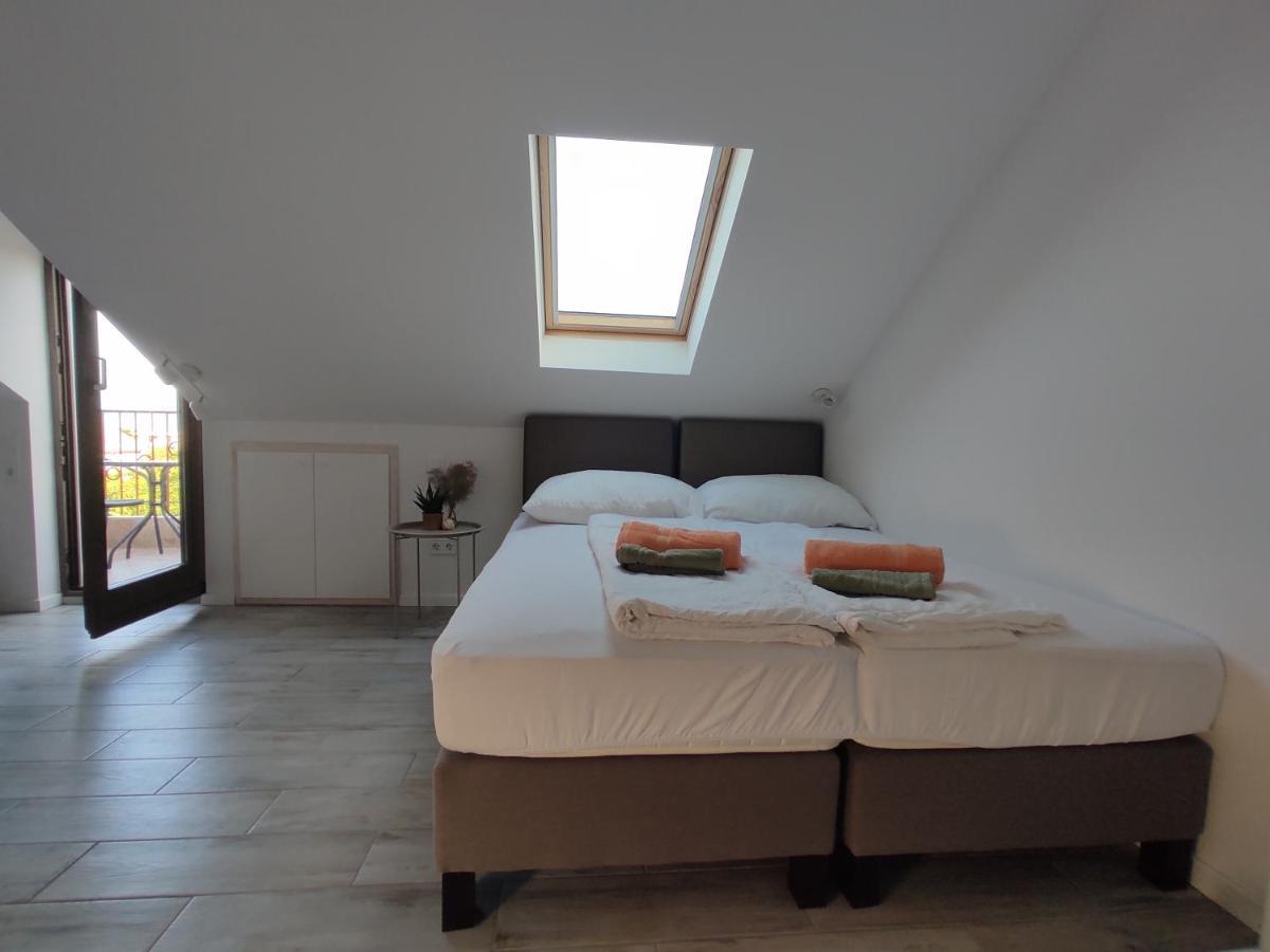 Fuevesi Vendeghaz Hotel Balatonfured Luaran gambar