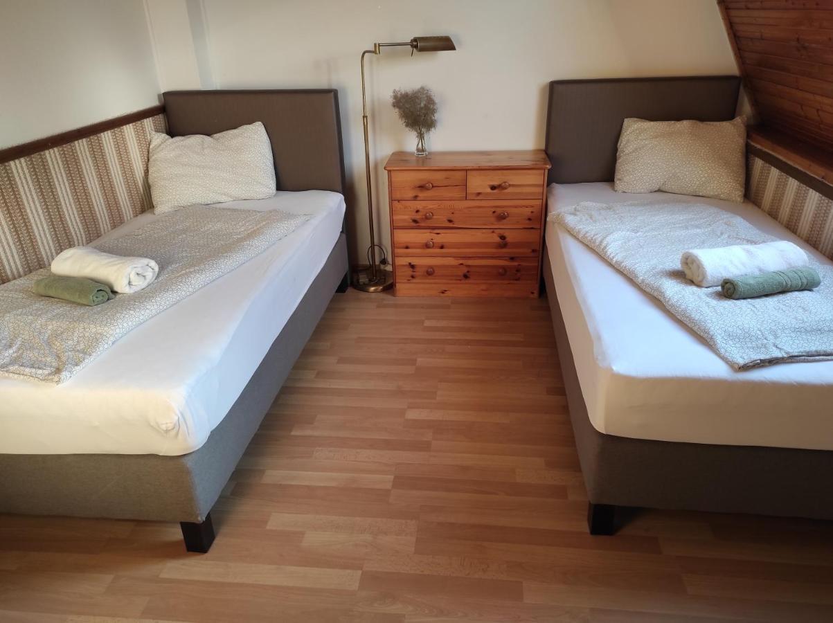 Fuevesi Vendeghaz Hotel Balatonfured Luaran gambar