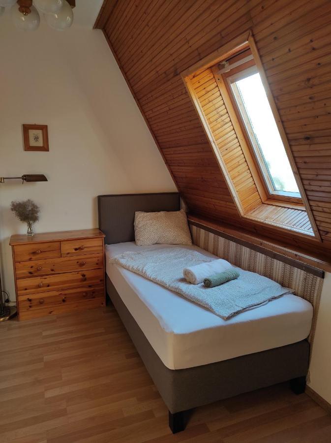 Fuevesi Vendeghaz Hotel Balatonfured Luaran gambar