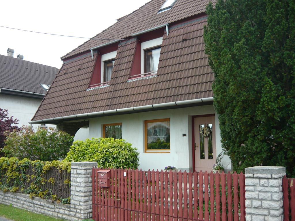 Fuevesi Vendeghaz Hotel Balatonfured Luaran gambar